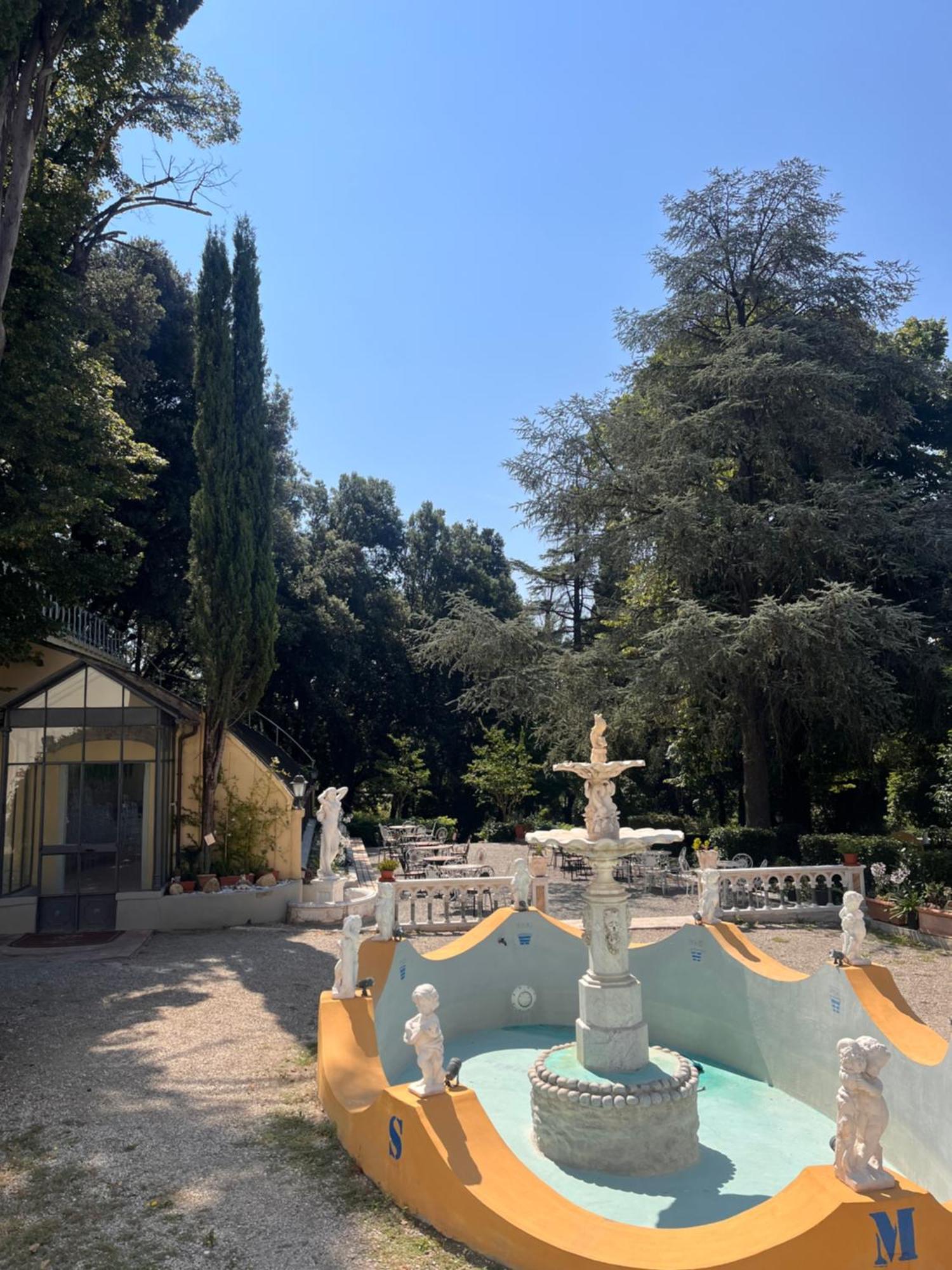 Hotel Fantastic Garden - Firenze Nord à Sesto Fiorentino Extérieur photo